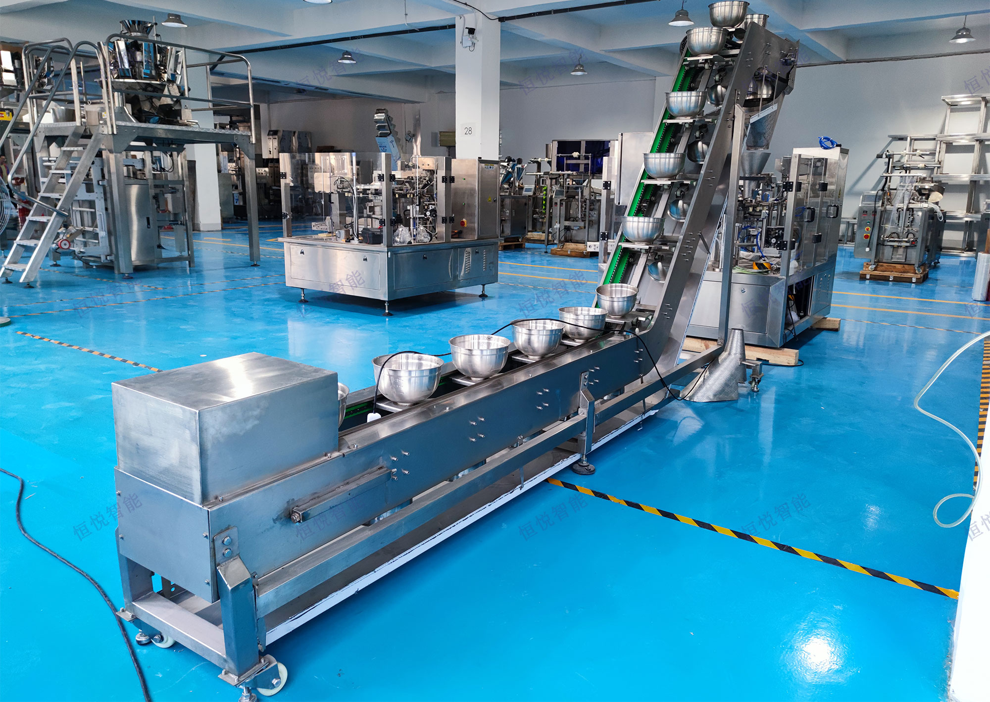 组合秤自动定量称重91麻豆免费视频网站是一种集成高精度称重与自动化包装功能的设备