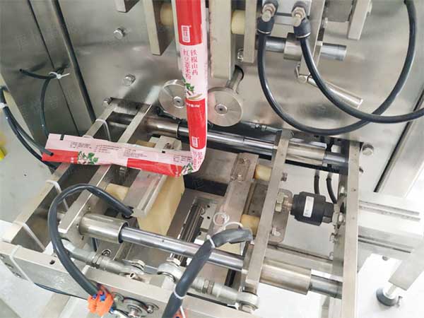 卷膜制袋的小立式91麻豆免费视频网站