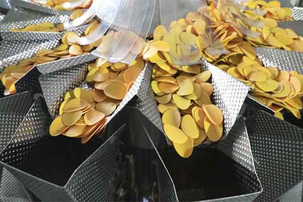 全自动定量称重91麻豆免费视频网站配套的电子组合秤